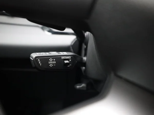 AUDI Q6 e-tron (2025) — foto 3 van 23