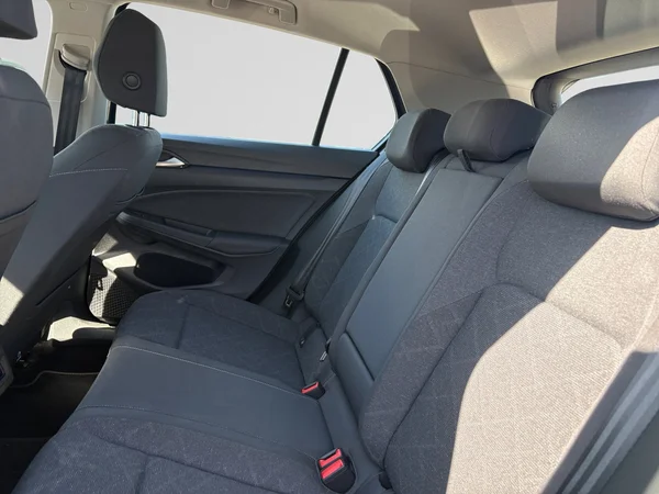 VOLKSWAGEN Golf VIII (2024) — foto 13 van 24