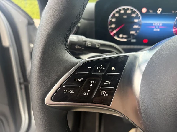 Mercedes-Benz A-180 (2026) — foto 6 van 26