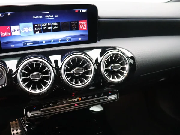 Mercedes-Benz A-Klasse (2024) — foto 5 van 24