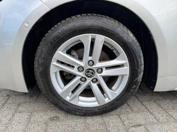 TOYOTA Corolla SW Hybrid (HEV) (2022) — foto 16 van 24