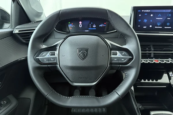 Peugeot 208 (2025) — foto 2 van 22