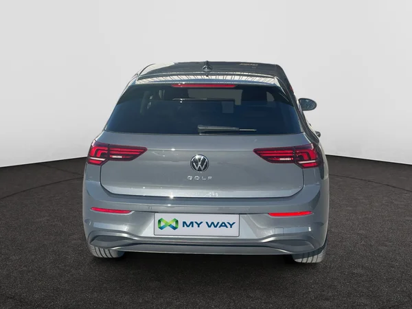 VOLKSWAGEN Golf VIII (2024) — foto 13 van 20