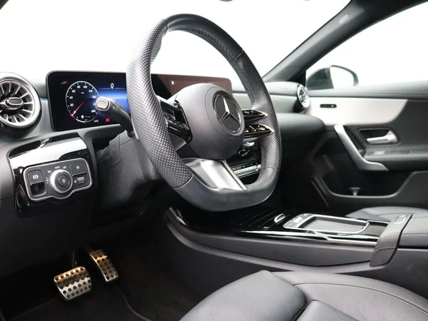 Mercedes-Benz CLA (2023) — foto 4 van 30