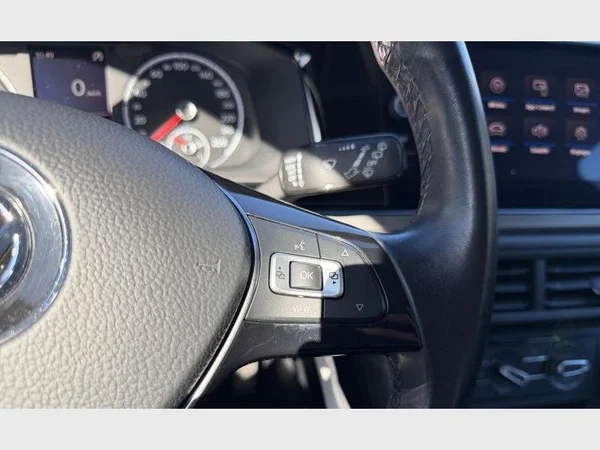 Volkswagen Polo (2018) — foto 16 van 29