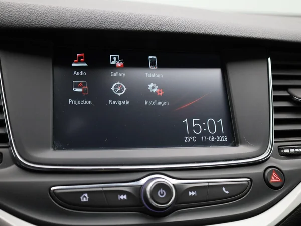 Opel Astra (2021) — foto 6 van 36