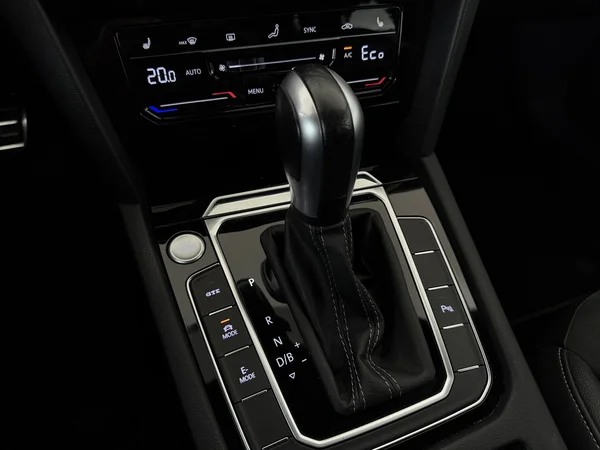 VOLKSWAGEN Arteon (2022) — foto 4 van 30