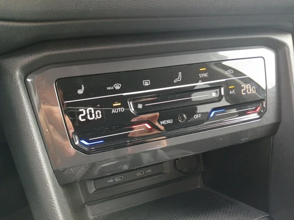 VOLKSWAGEN Tiguan Allspace (2022) — foto 19 van 21