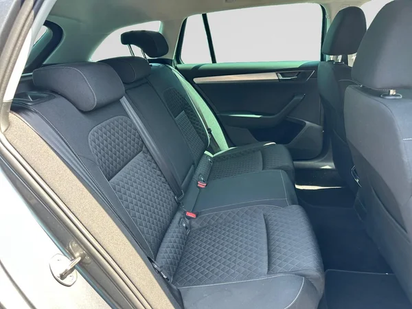 SKODA Superb Combi Dsl (2023) — foto 13 van 22