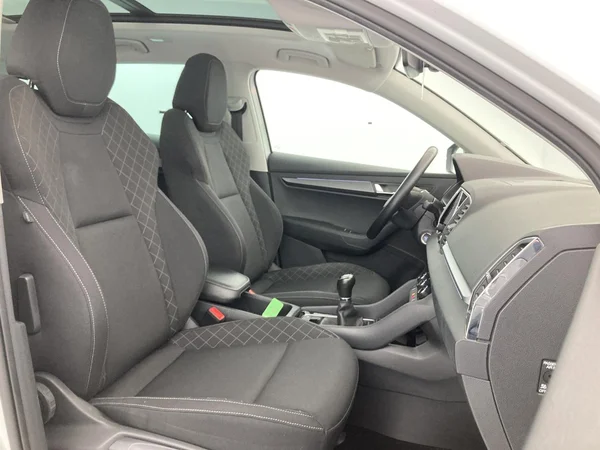 SKODA Karoq Dsl (2021) — foto 28 van 36