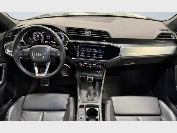Audi Q3 (2023) — foto 2 van 27