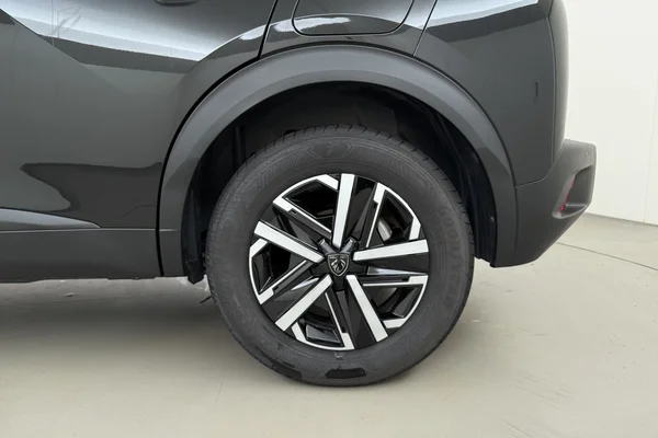 Peugeot 2008 (2025) — foto 13 van 16
