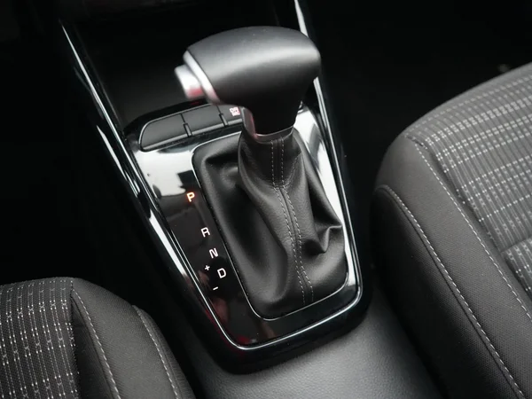 Kia Stonic (2025) — foto 2 van 22
