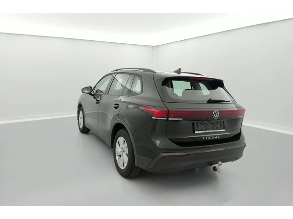 VOLKSWAGEN Tiguan (2025) — foto 36 van 36