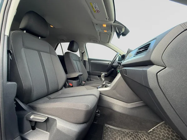 VOLKSWAGEN T-Roc (2022) — foto 4 van 24