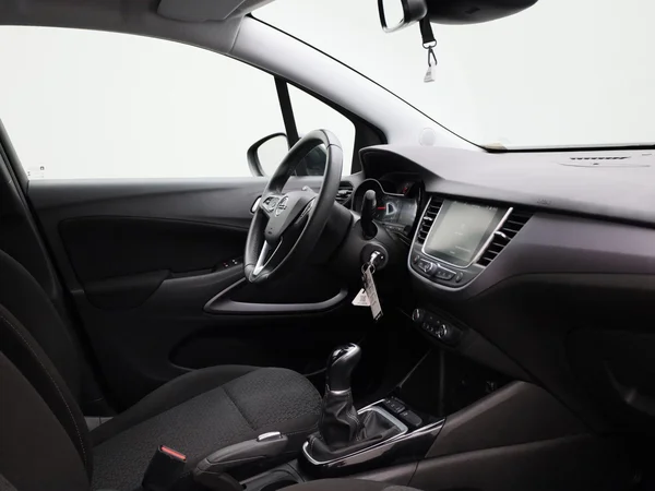 Opel Crossland (2022) — foto 26 van 37