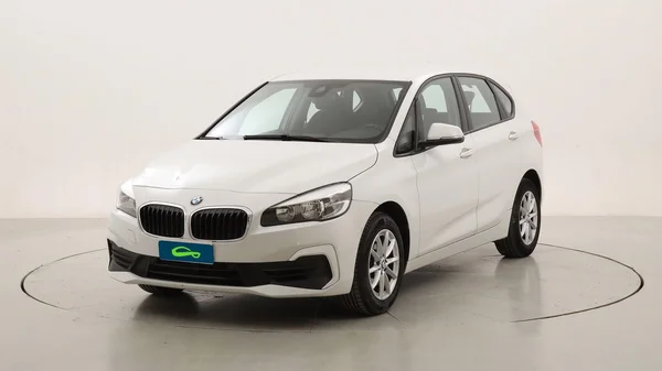 BMW 2 Active Tourer (F45 LCI) (2018) — foto 1 van 32