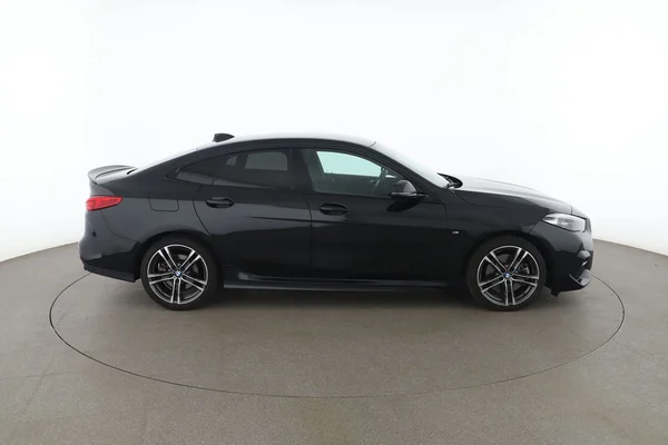 BMW 2-serie (2022) — foto 13 van 16