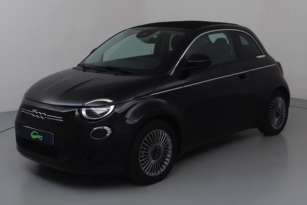Fiat E-500C (2024) — foto 12 van 25