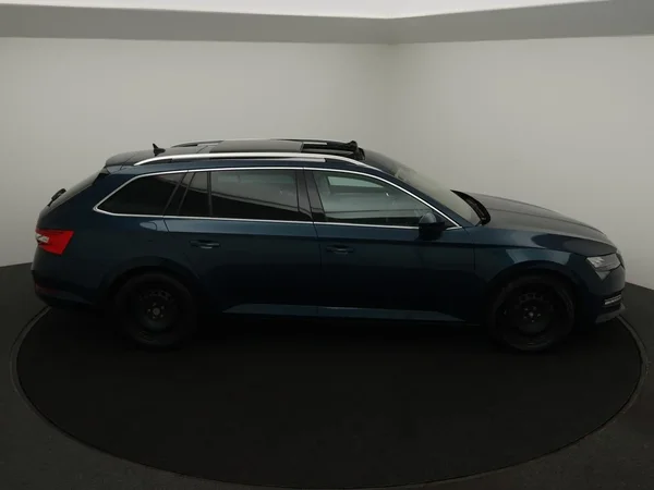 Škoda Superb (2024) — foto 29 van 34