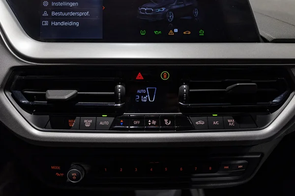 BMW 1 Reeks (2023) — foto 18 van 30