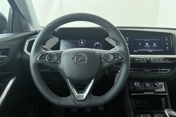 Opel Grandland (2024) — foto 2 van 22