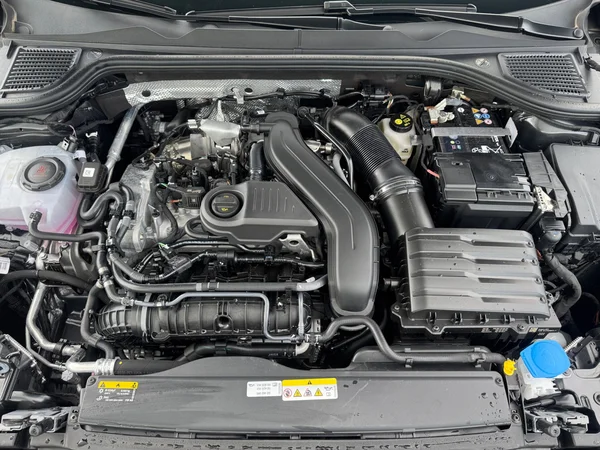 VOLKSWAGEN Golf VIII SW (2025) — foto 24 van 30
