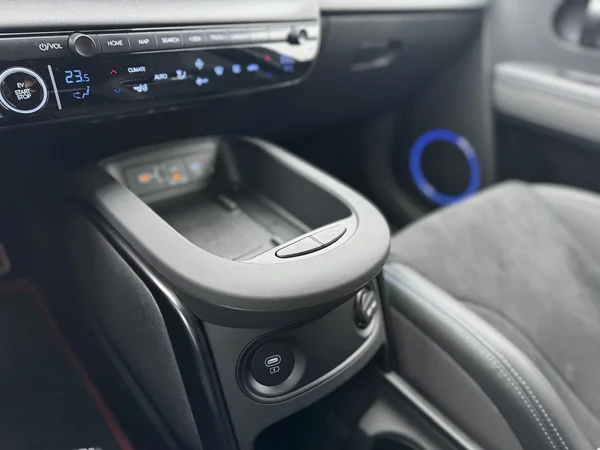 Hyundai IONIQ 5 (2024) — foto 7 van 21