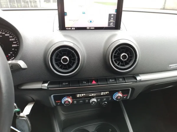 AUDI A3 Sedan (2020) — foto 5 van 23
