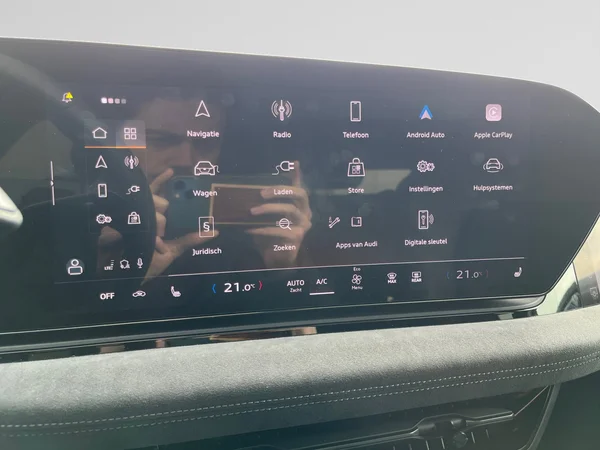 AUDI A6 Avant e-tron (2025) — foto 8 van 24