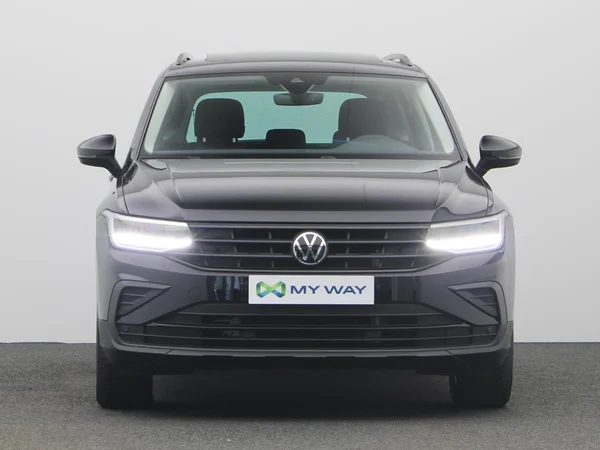 VOLKSWAGEN Tiguan eHybrid (PHEV) (2024) — foto 17 van 21