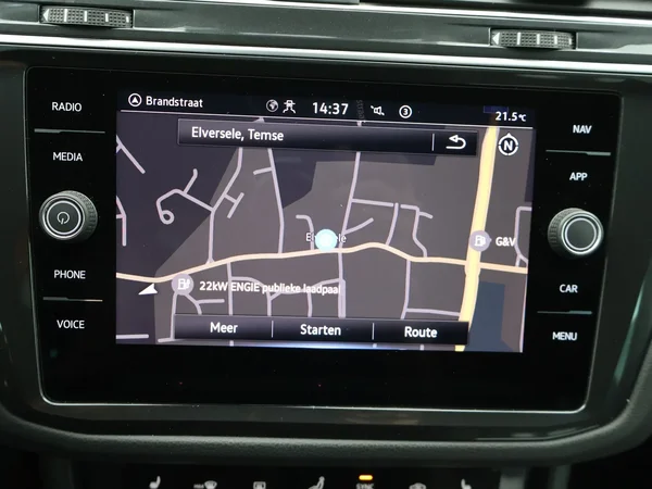 Volkswagen Tiguan (2023) — foto 2 van 26