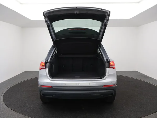 Audi Q3 (2022) — foto 13 van 27