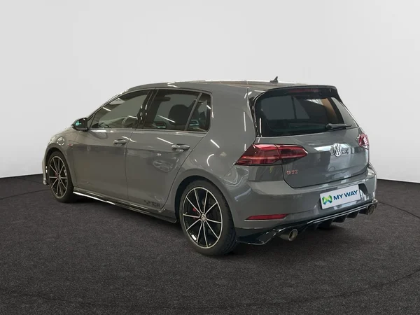 VOLKSWAGEN Golf VII GTI (2019) — foto 16 van 22