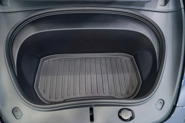 Tesla Model 3 (2024) — foto 20 van 40