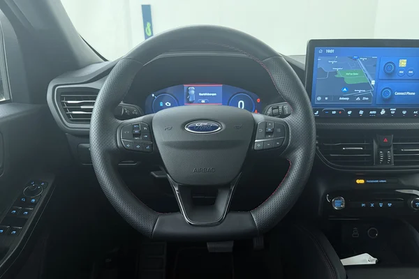 Ford Kuga FHEV (2025) — foto 2 van 19