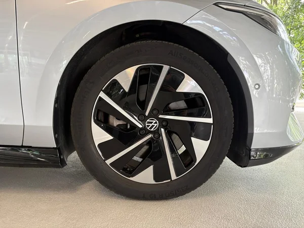 VOLKSWAGEN ID.7 Tourer (2025) — foto 17 van 24