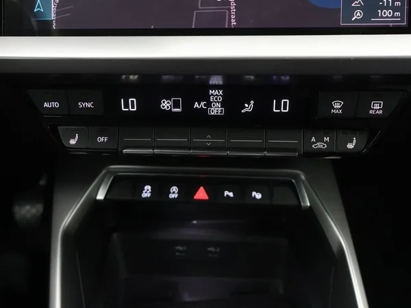 Audi A3 (2021) — foto 15 van 28