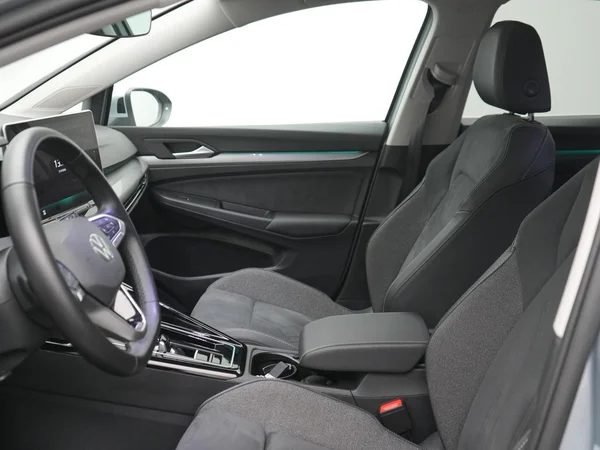 VOLKSWAGEN Golf VIII eHybrid (PHEV) (2026) — foto 25 van 25