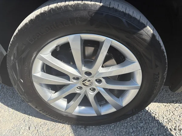 SKODA Kodiaq (2024) — foto 16 van 23