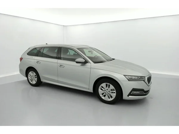 SKODA Octavia SW (2024) — foto 26 van 35