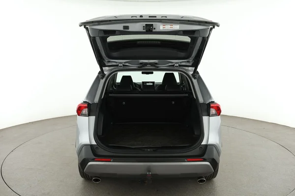 Toyota RAV4 (2021) — foto 7 van 16