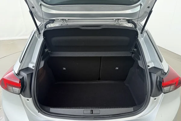 Opel Corsa (2025) — foto 16 van 20