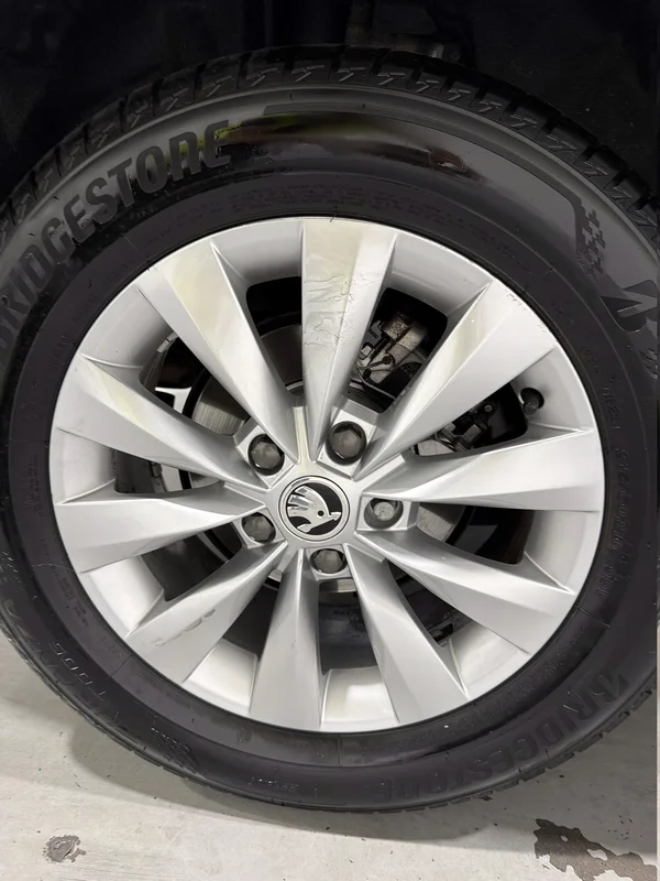 Skoda Karoq (2021) — foto 39 van 54