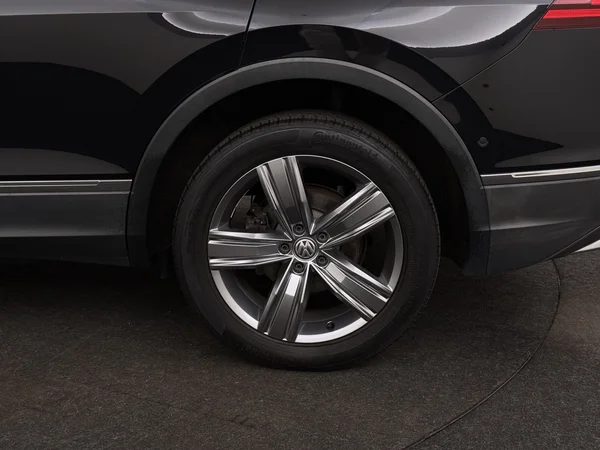 VOLKSWAGEN Tiguan Allspace (2018) — foto 7 van 33