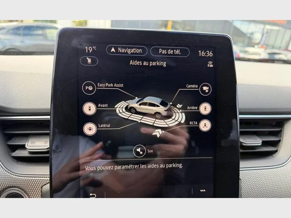 Renault Arkana (2022) — foto 9 van 29