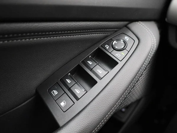 BMW 2 Reeks (2023) — foto 19 van 49
