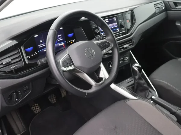 Volkswagen Polo (2024) — foto 25 van 27