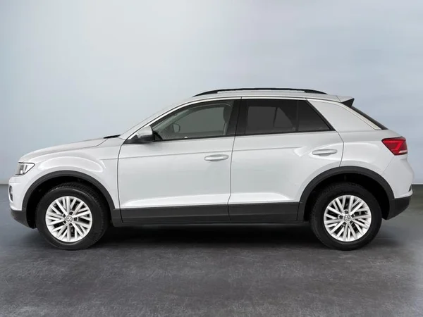VOLKSWAGEN T-Roc (2019) — foto 13 van 17