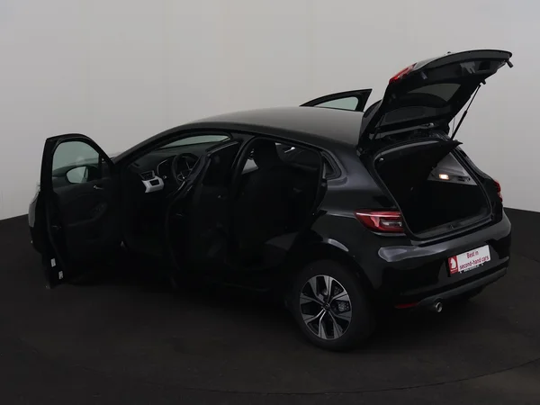RENAULT Clio (2021) — foto 25 van 26
